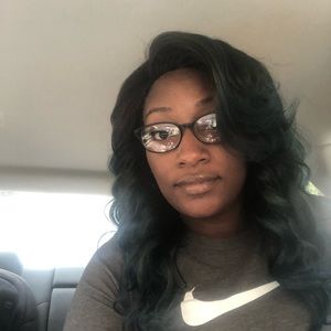 Meet your Posher, Regina